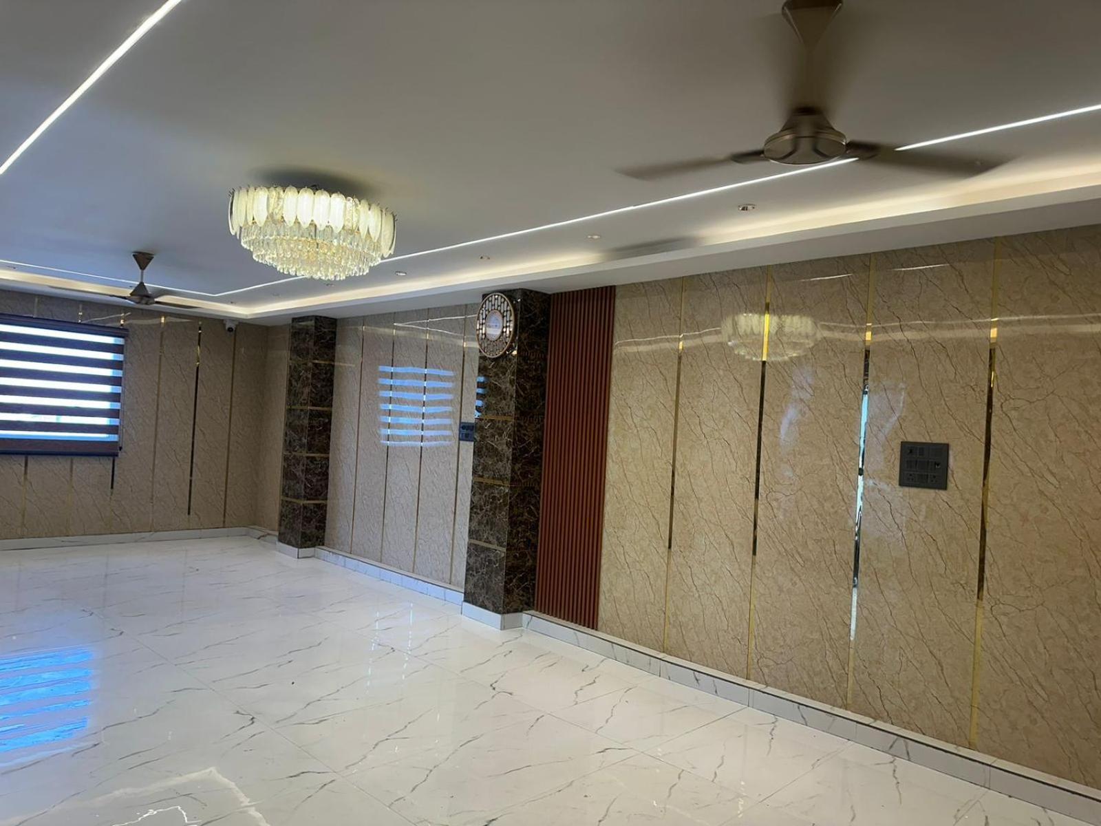 Hotel Kritika Greater Noida Kültér fotó